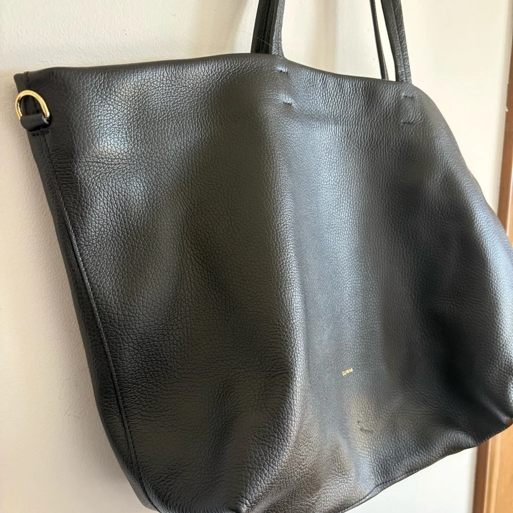 Cuyana Black Pebbled Leather Tote - Picture 4 of 10